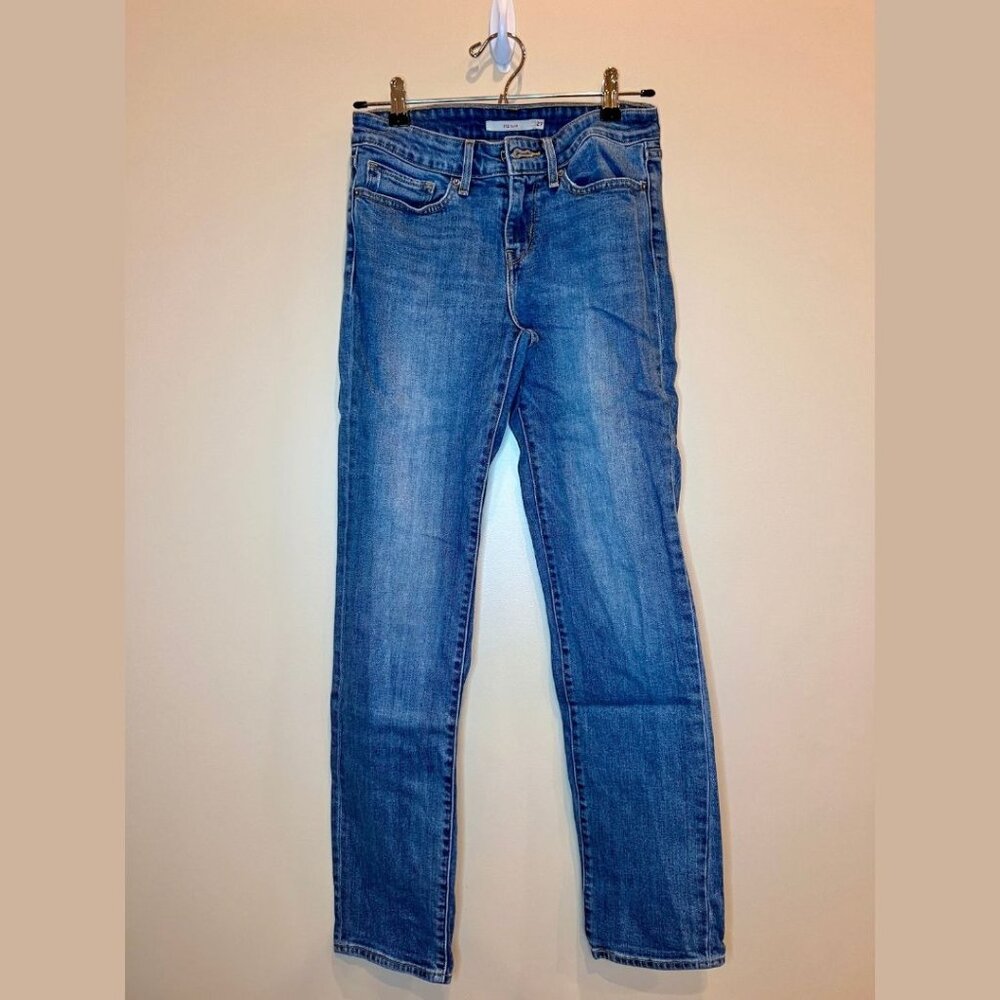Levi's 712 Low-Rise Slim Jeans